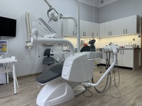 unit - fotel stomatologiczny EURODENT Isoplus- stan b. dobry