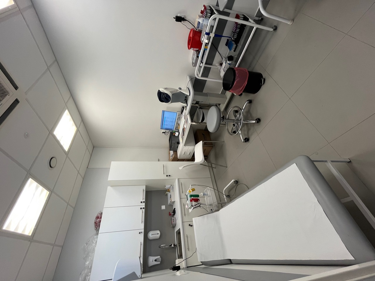 Oferujemy do podnajmu w pełni wyposażone gabinety lekarskie